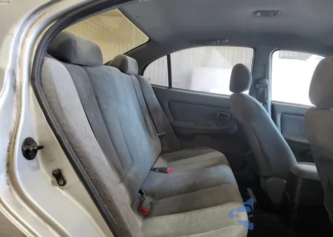 2005 Hyundai Elantra Gls from USA, damaged, VIN KMHDN46D15U040247